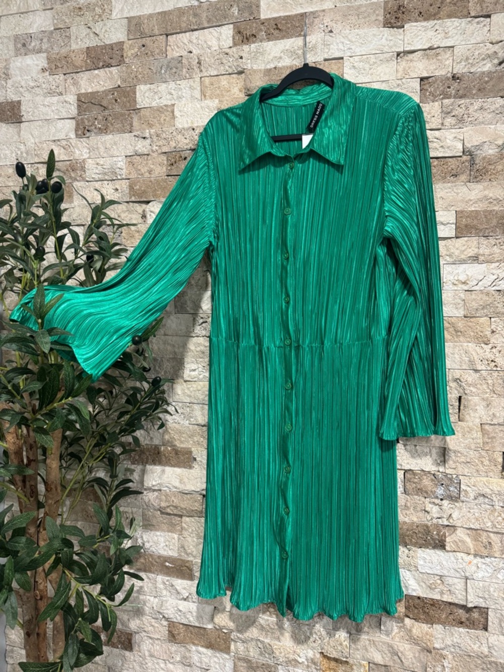 Emerald Green Pleated Button-Front Women’s Dress